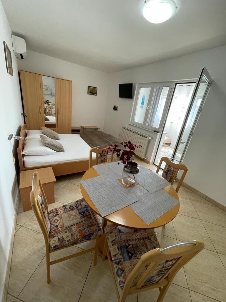 Apartment Bubi *